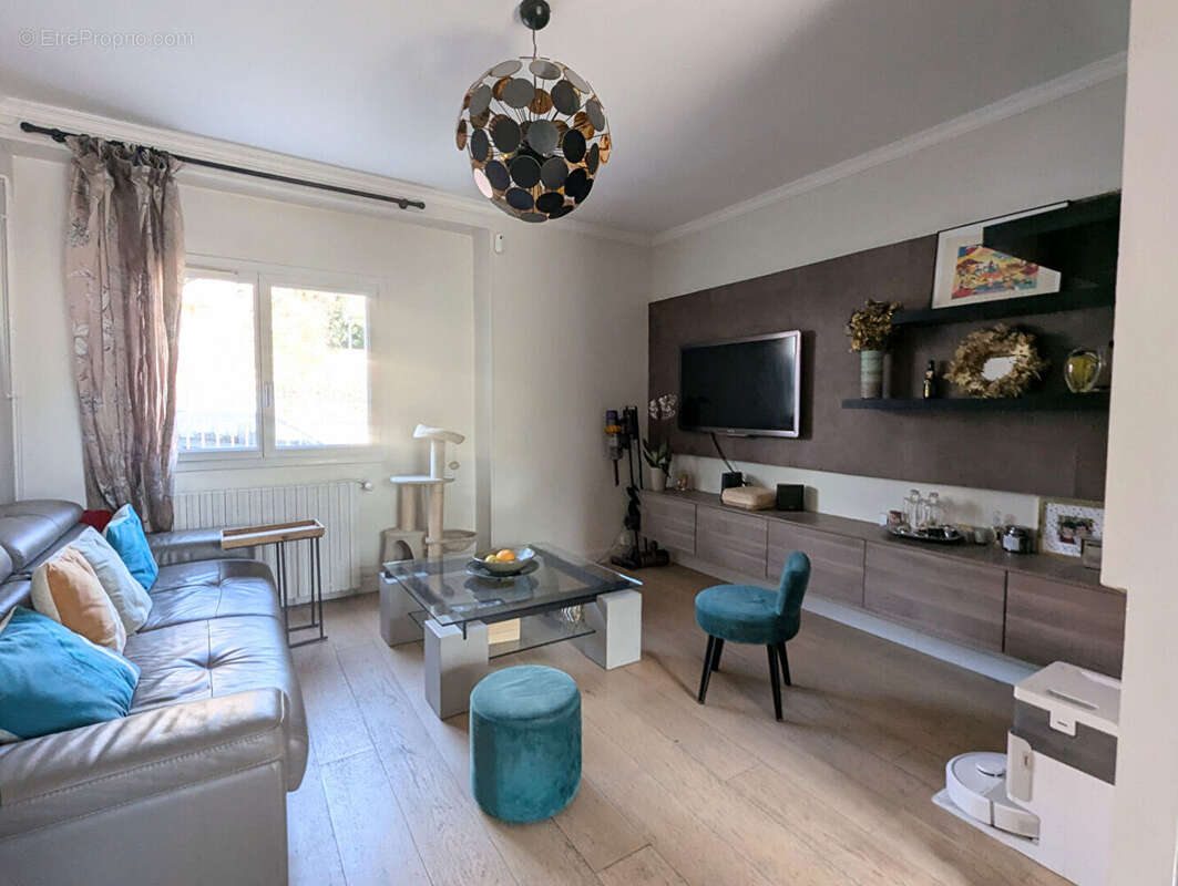 Maison de ville avec un bel espace extérieur - Centre-ville Fontenay-aux-Roses  Proche RER B - photo 4
