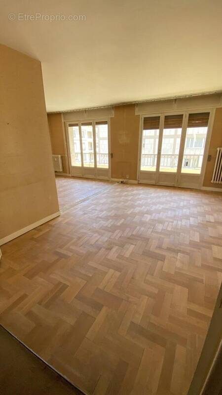 Appartement à LYON-6E