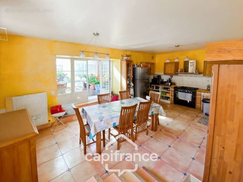 Maison à VILLEVAUDE