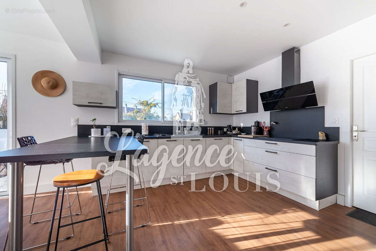 Maison à MAY-SUR-ORNE