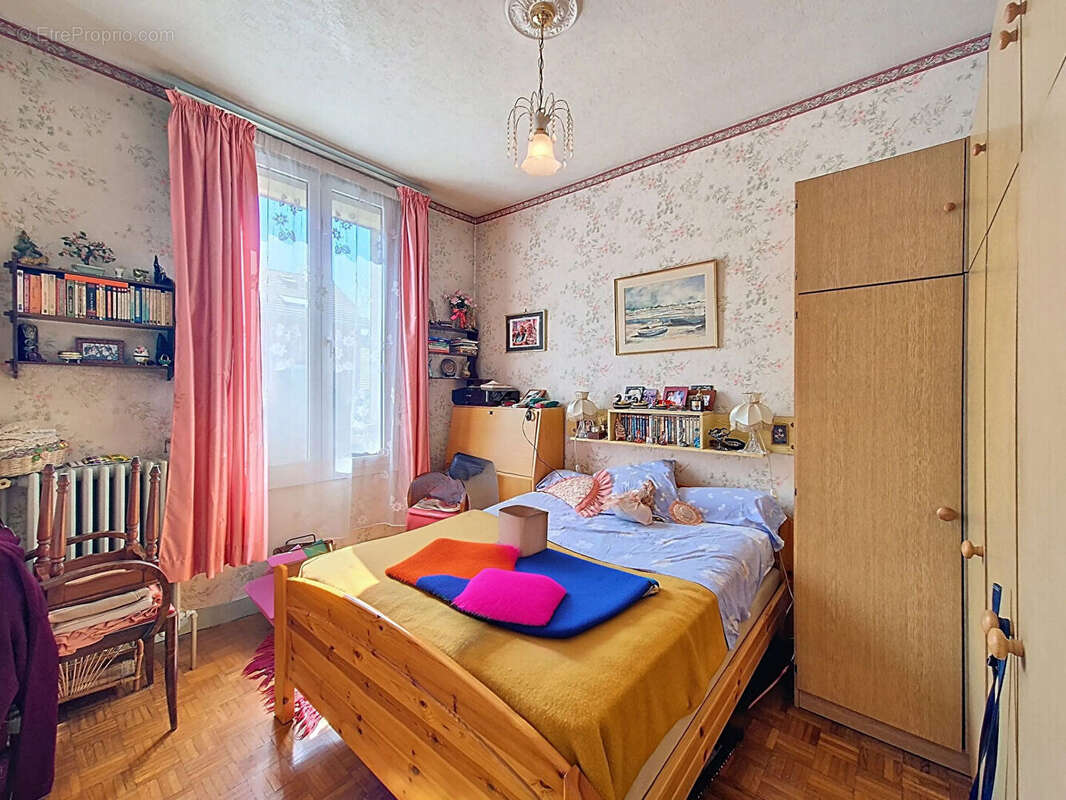 Maison à L&#039;HAY-LES-ROSES