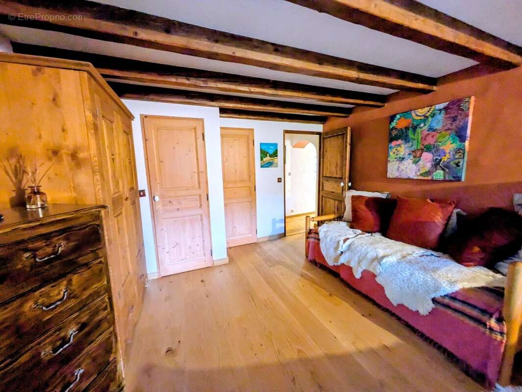 Maison à COISE-SAINT-JEAN-PIED-GAUTHIER