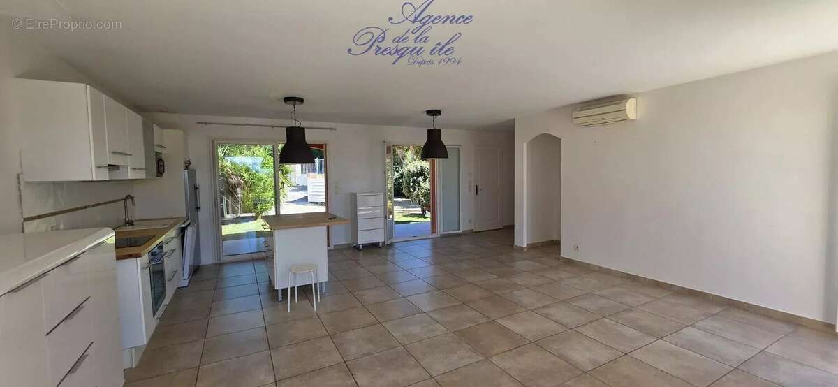 Maison à HYERES