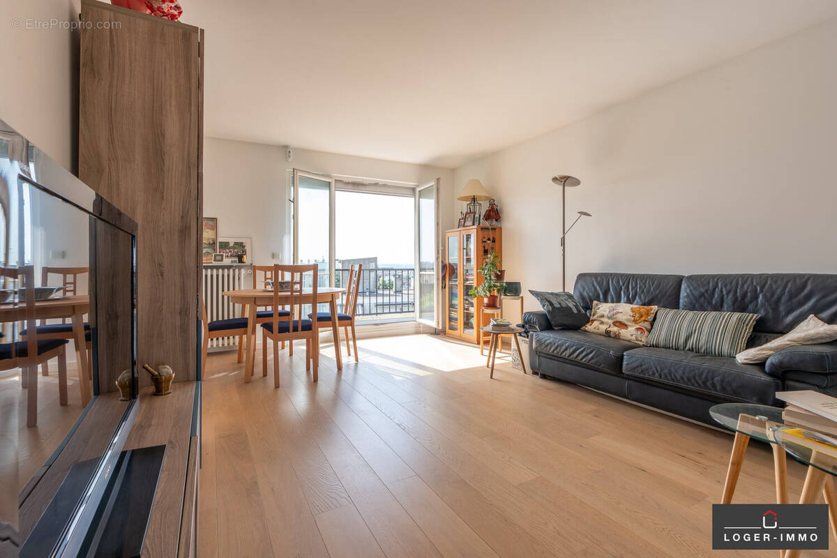 Appartement à SAINT-MAUR-DES-FOSSES