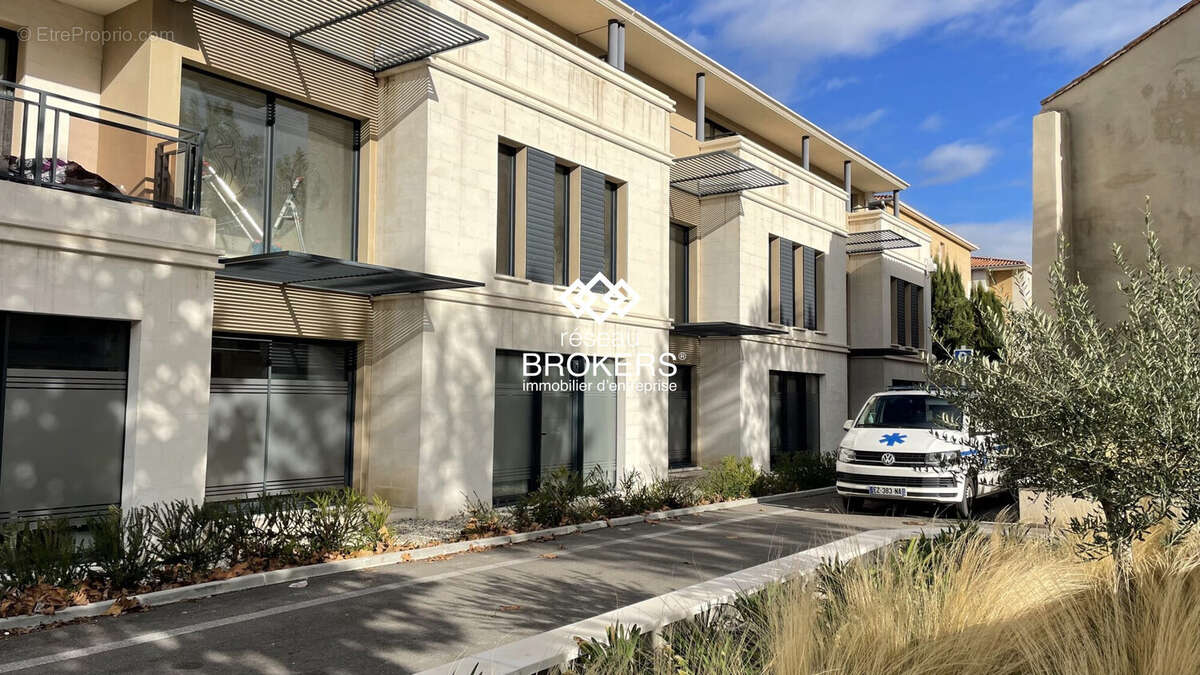 Commerce à CHATEAURENARD