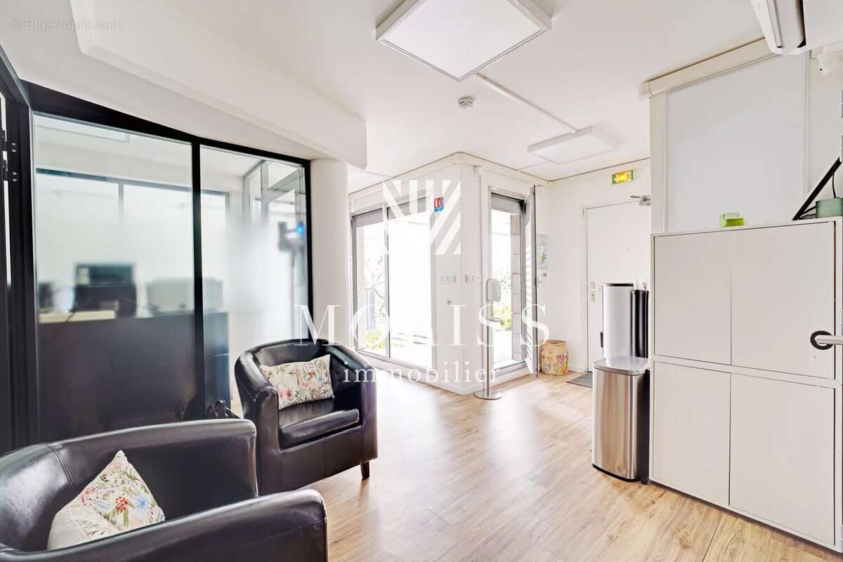 Commerce à PARIS-14E