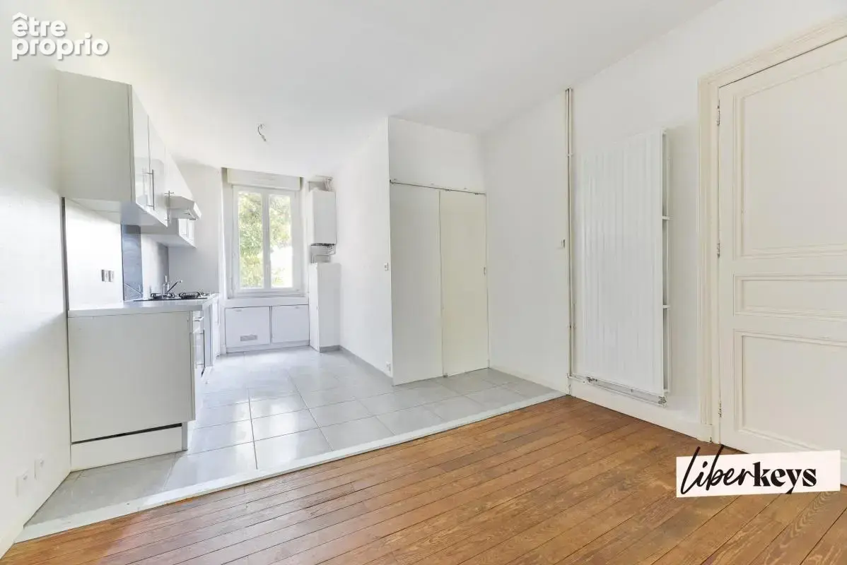 Nantes Hauts-Pavés — T3 de 60 m² avec charme de l'ancien, cave et grenier - photo 2