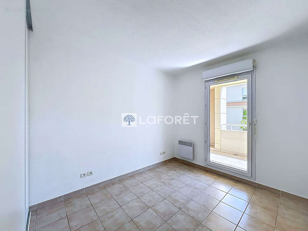 Nimes - p2 avec terrasse - residence de standing - photo 10