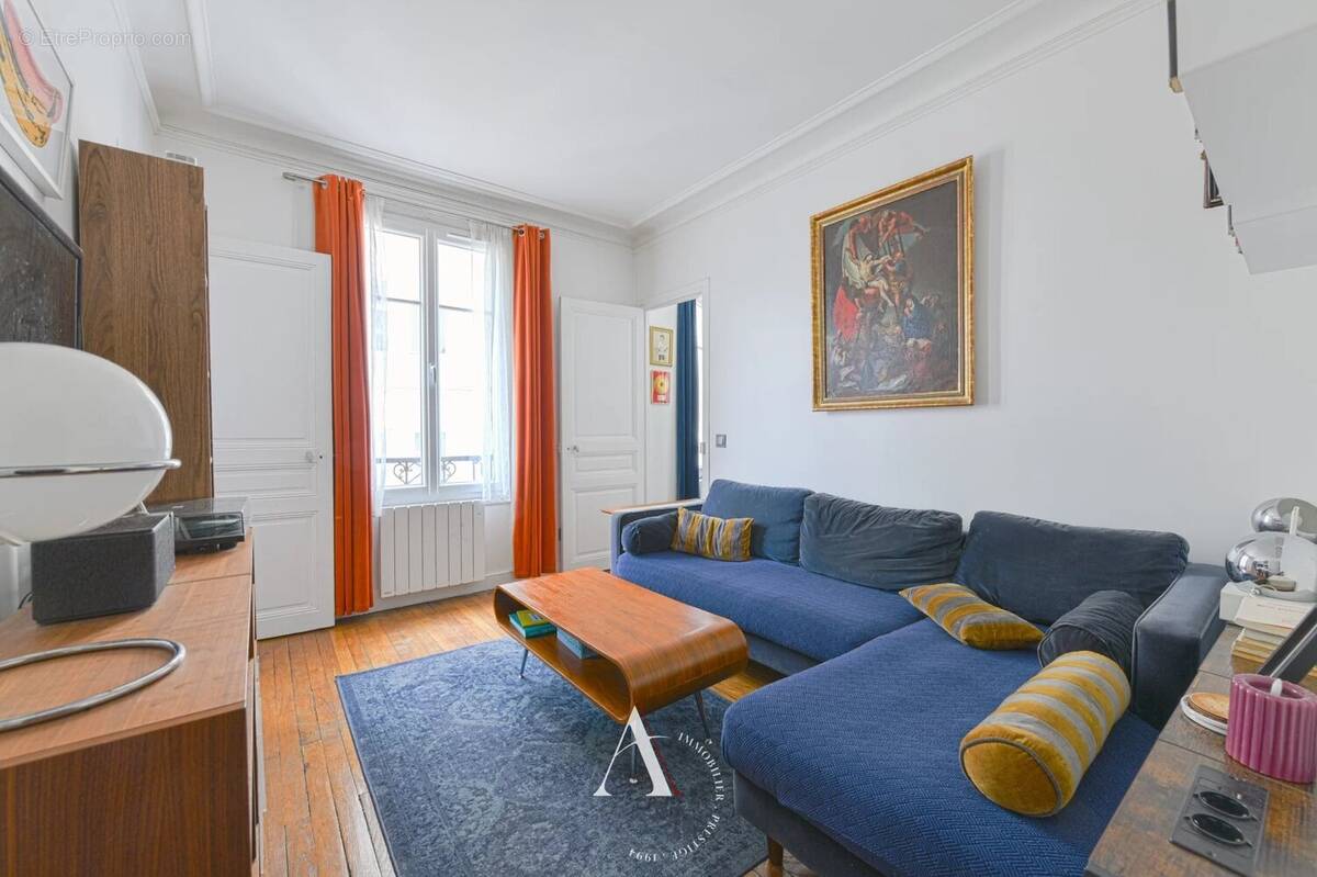 Appartement à PARIS-18E