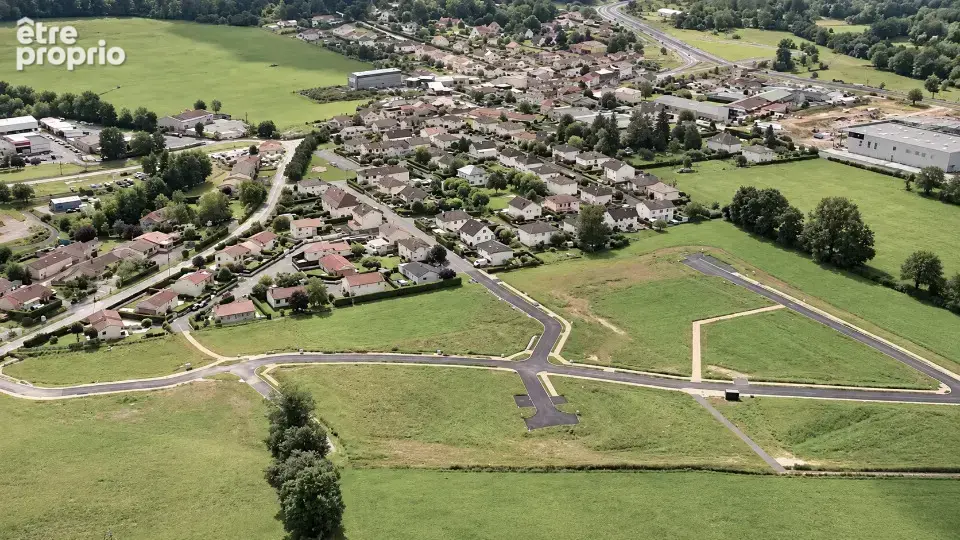 Photo Terrain à Naucelles au prix de 51 150€