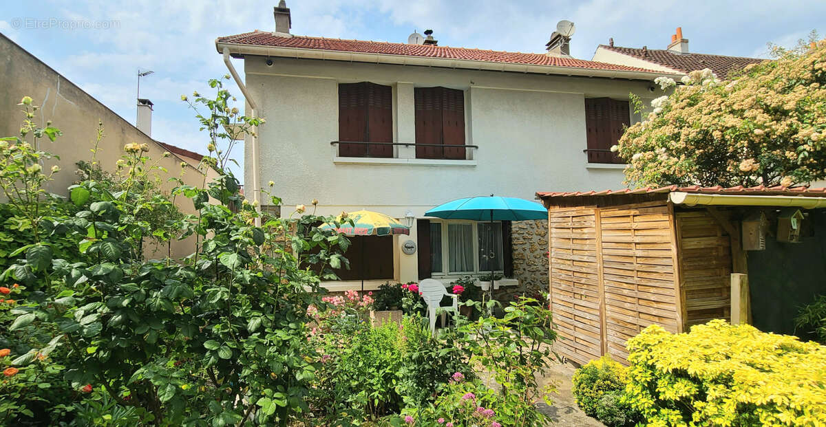 Maison à CHOISY-LE-ROI