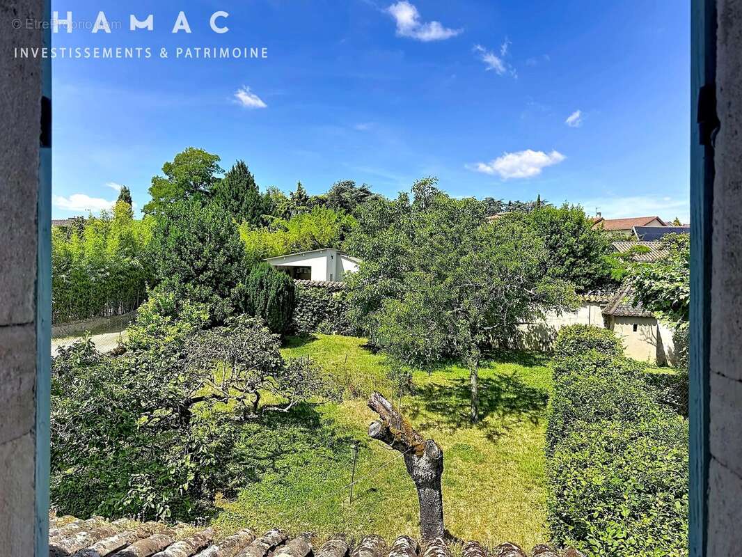 Maison de Village de 181 m2 avec jardin - photo 13