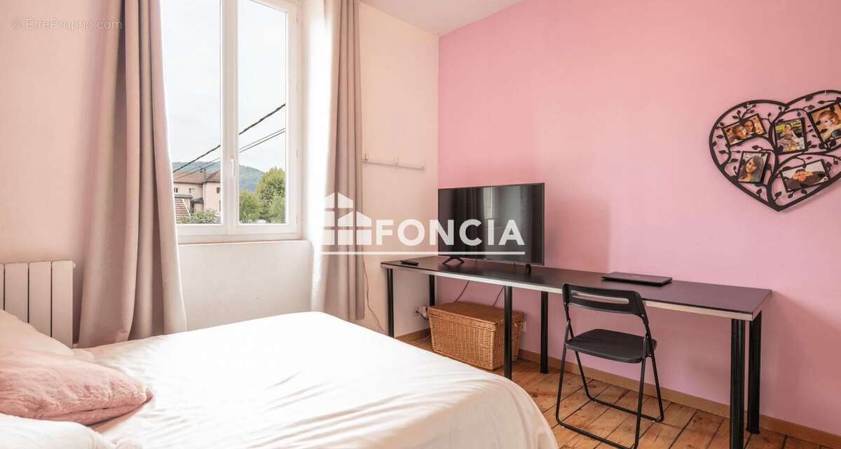 Maison à CHAMP-SUR-DRAC