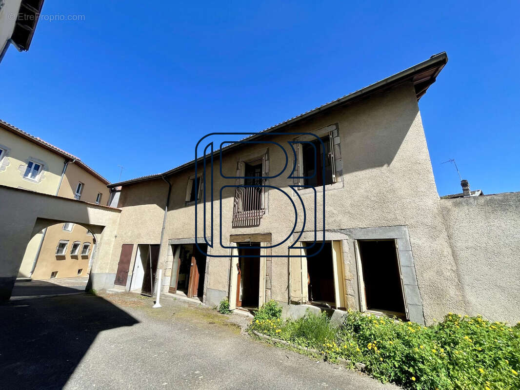 Appartement à ARLANC