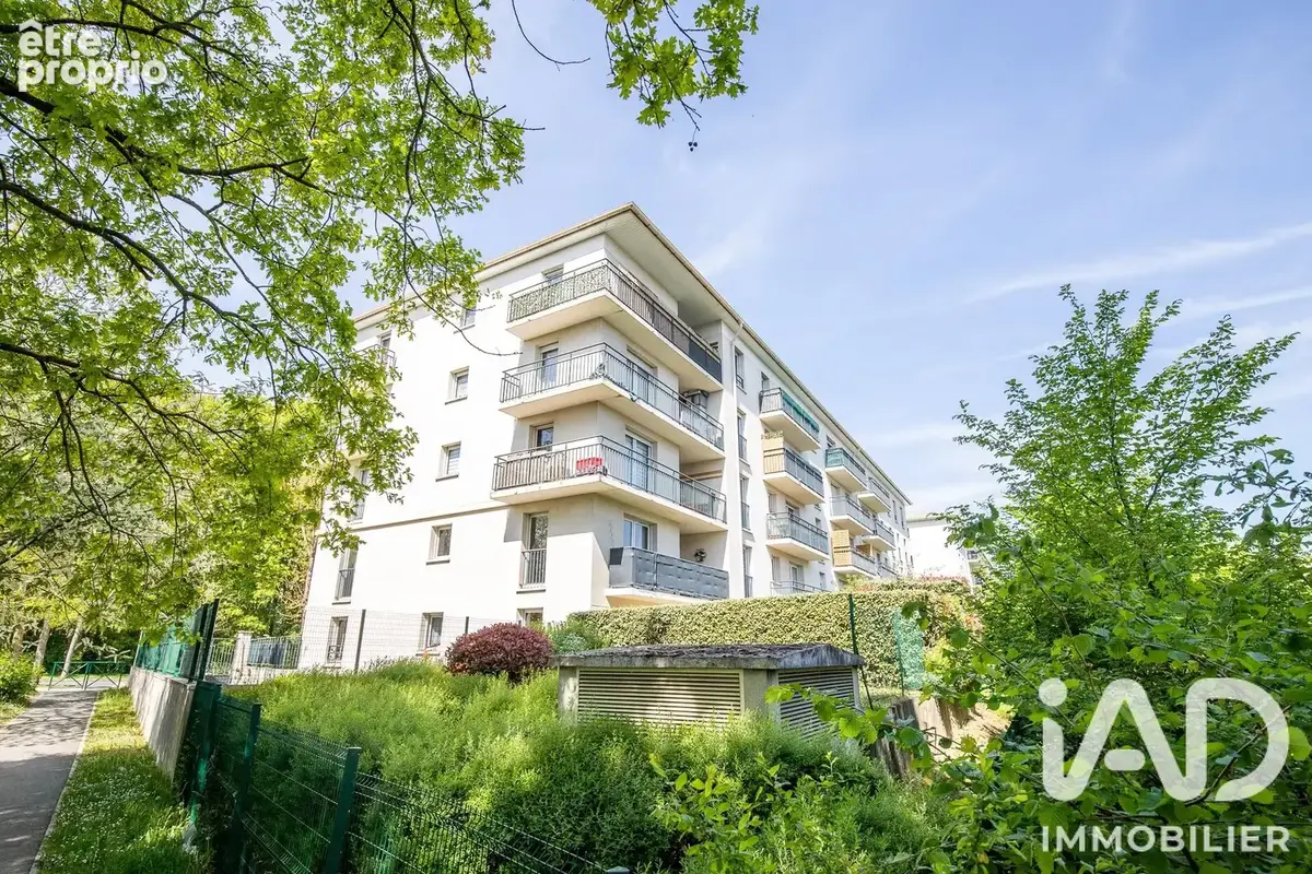Photo 1 - Appartement à SAINTE-GENEVIEVE-DES-BOIS