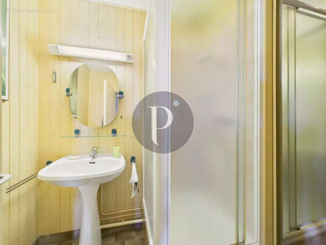 Maison à VERRIERES-LE-BUISSON