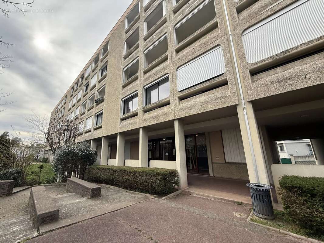 Appartement à LYON-9E