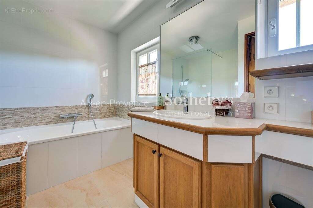 Maison à AIX-EN-PROVENCE