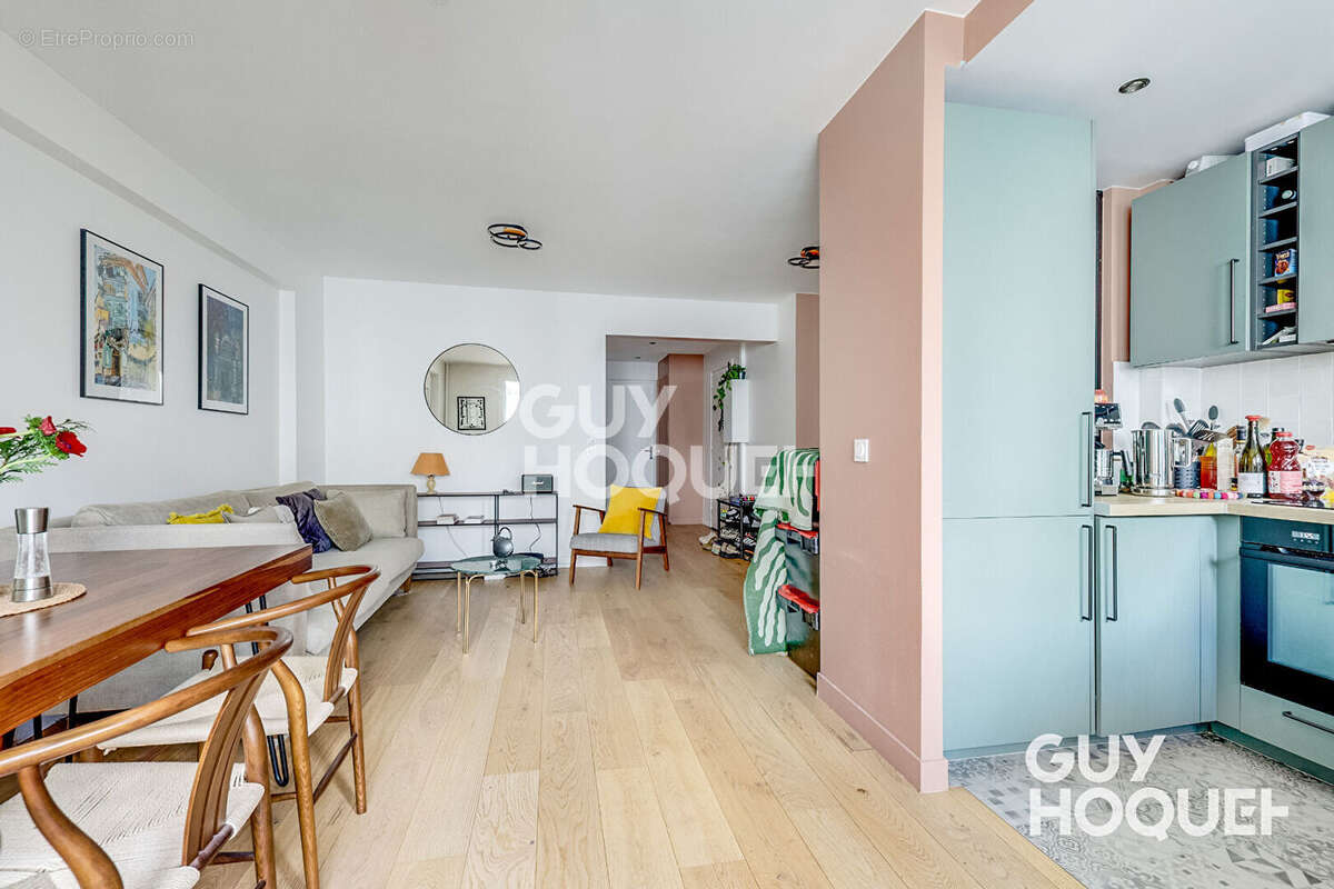 Appartement à PARIS-19E