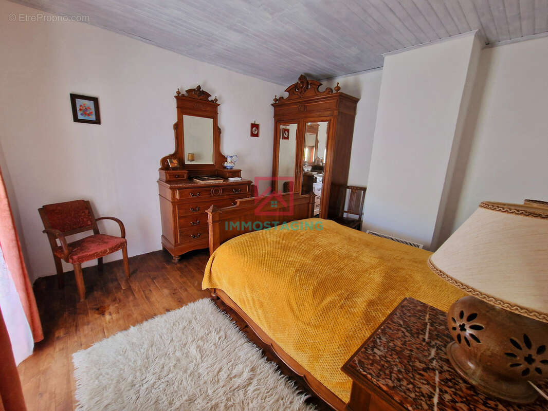 Maison à COMBRET