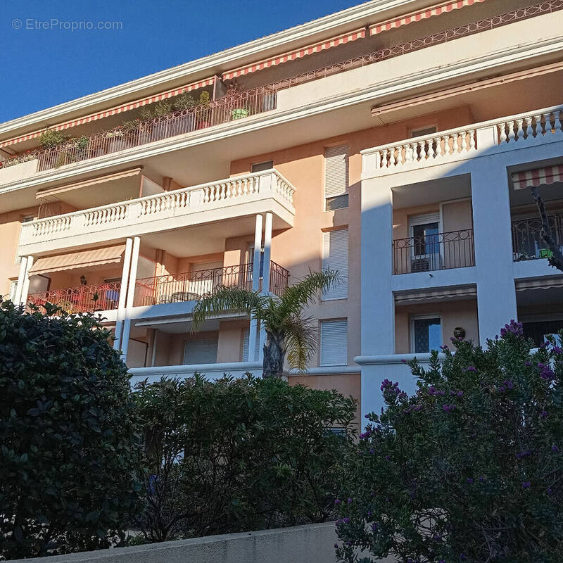 Appartement à HYERES