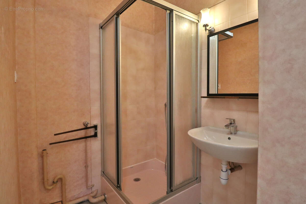 Appartement à LA CHAPELLE-SAINT-LUC