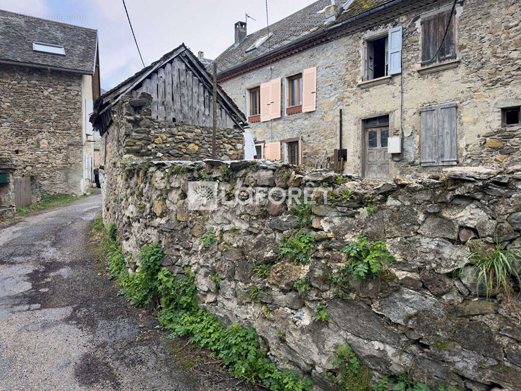 Maison à LA MOTTE-SAINT-MARTIN