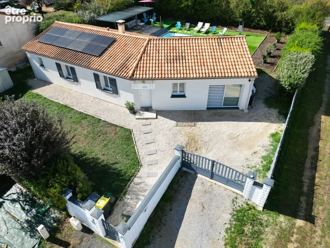 Maison de 108 m2, avec piscine à Marçay - photo 17