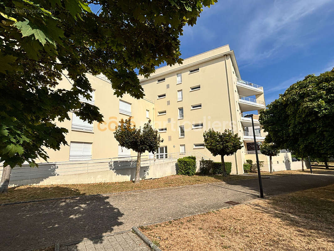 STUDIO 24 m² Caen - photo 6
