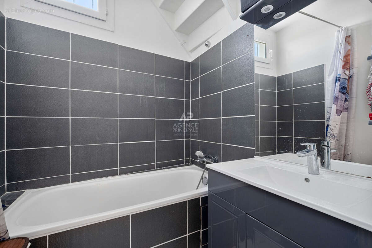 Appartement à MAISONS-LAFFITTE