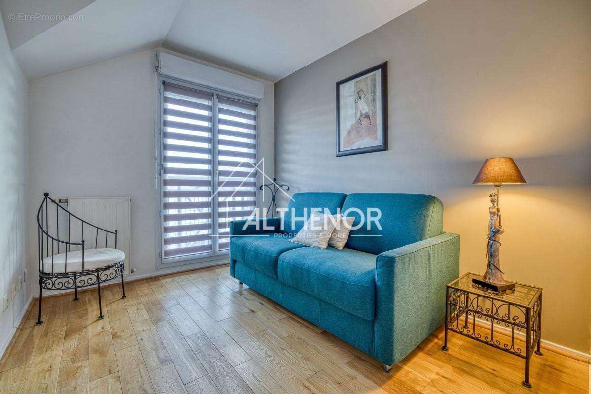 Appartement à POISY