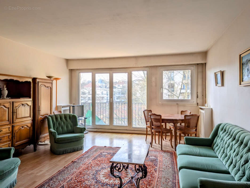 Appartement à CHAVILLE