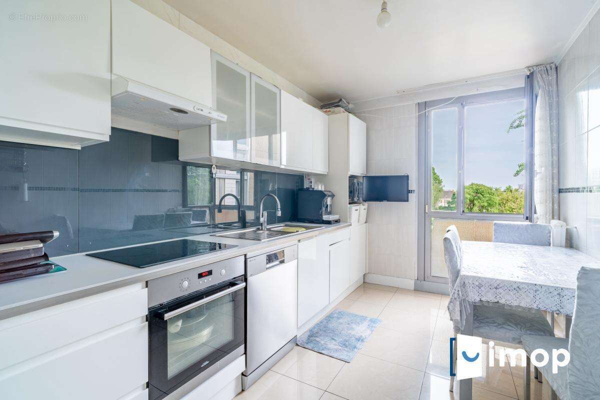Appartement à SAINT-DENIS