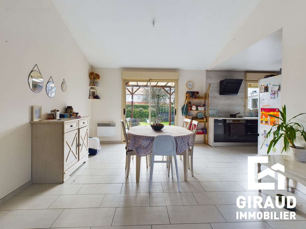 Maison à FONTENAY-LE-COMTE