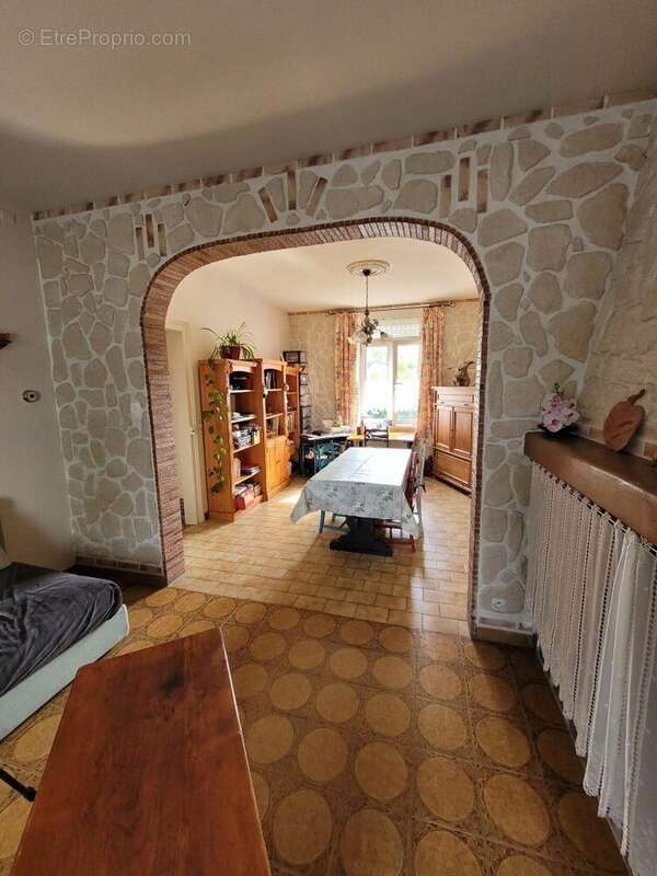 Maison à AVESNELLES