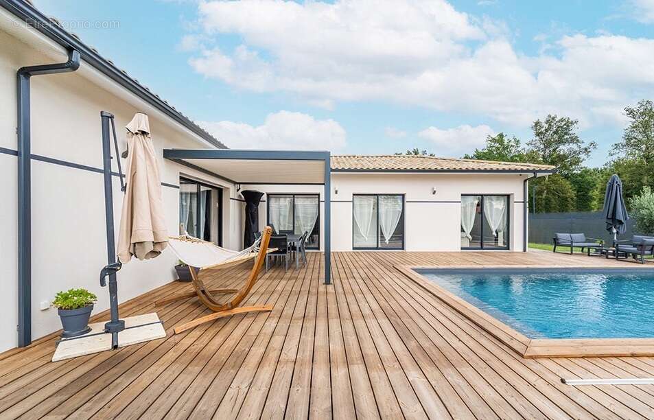 Terrain à SAINT-ANDRE-DE-CUBZAC