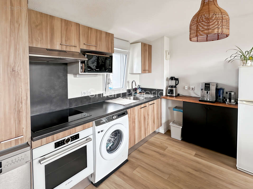 Appartement à PAREMPUYRE