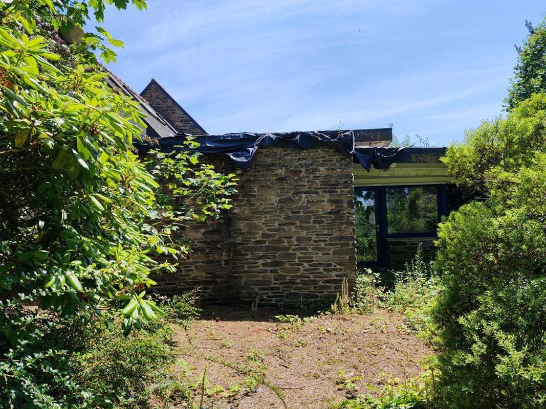 Appartement à PLOUNEOUR-MENEZ