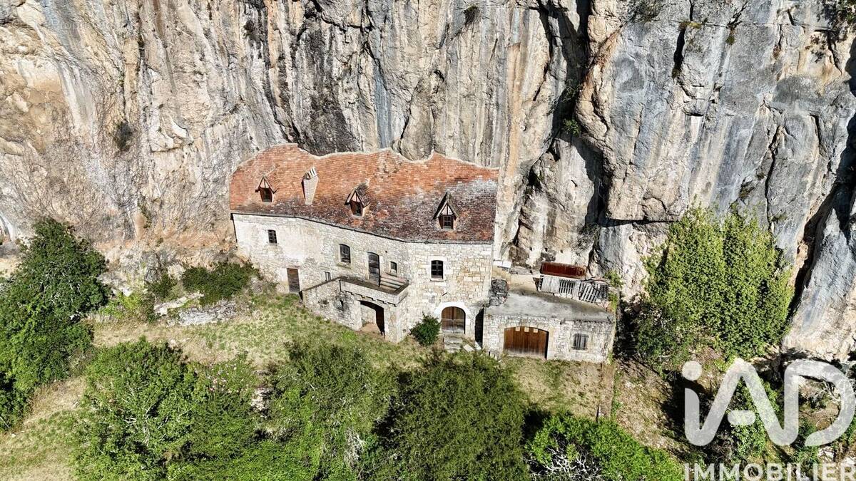 Photo 1 - Maison à SAINT-SULPICE