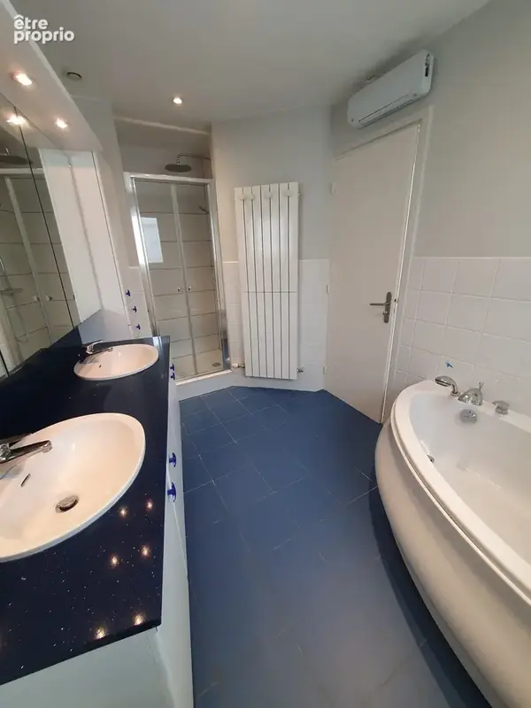 Maison type 6 Renescure - Salle de Bains vue 2