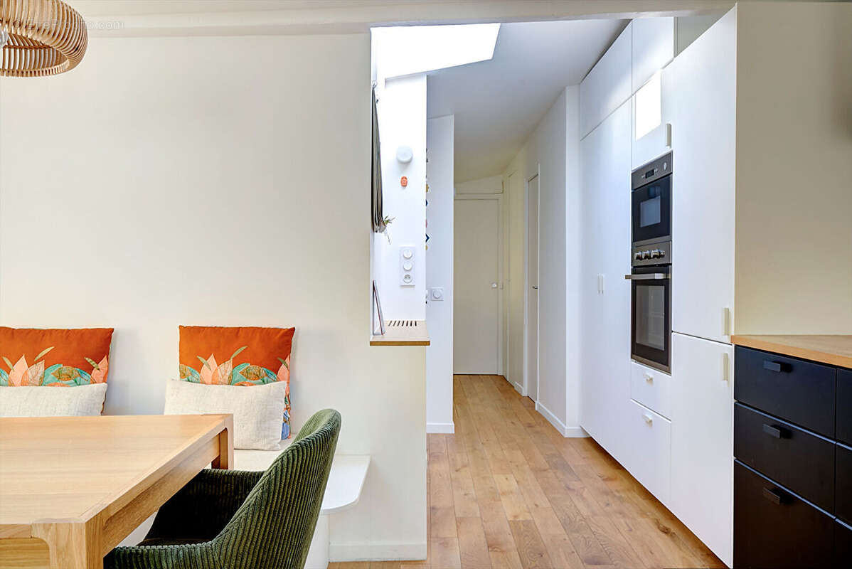 Appartement à PARIS-18E