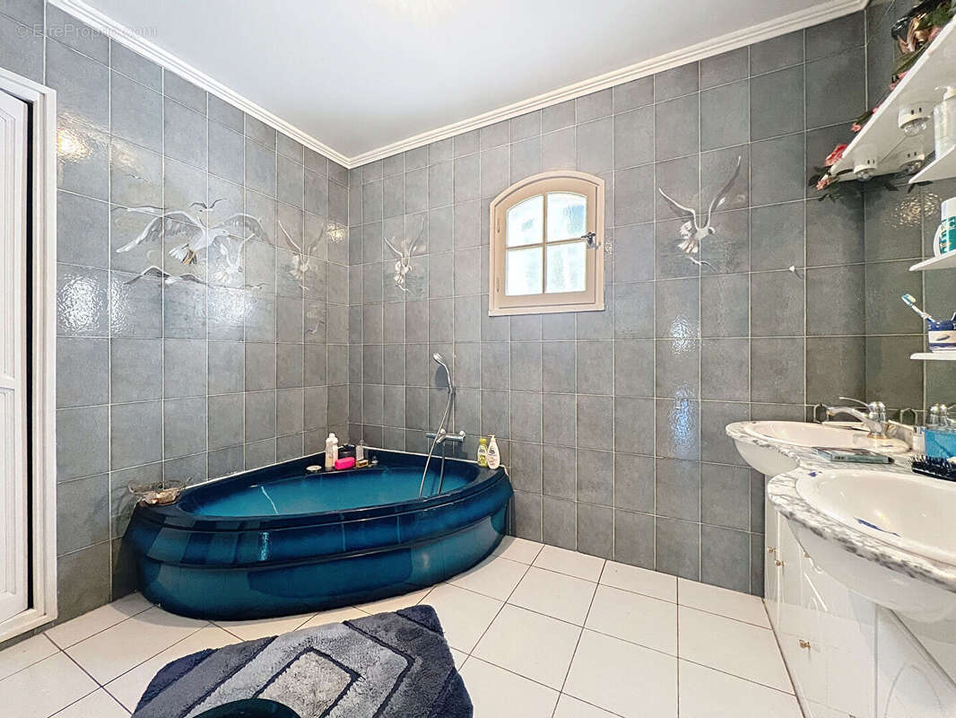 Maison à SAINT-SAVOURNIN