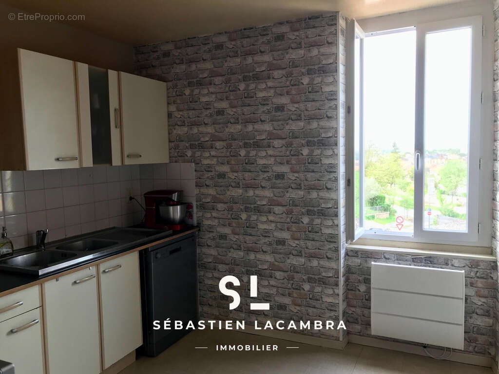 Maison à SAINT-JUERY