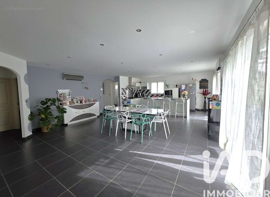 Photo 4 - Maison à SAINT-JUST-LUZAC