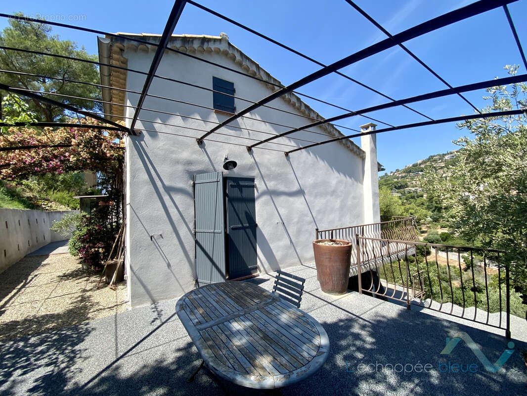 Maison à CARQUEIRANNE