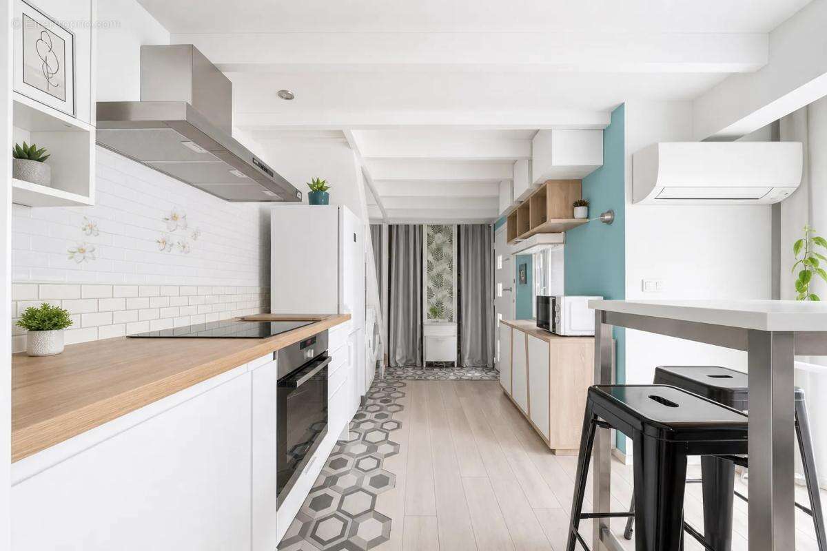 Appartement à CHARENTON-LE-PONT