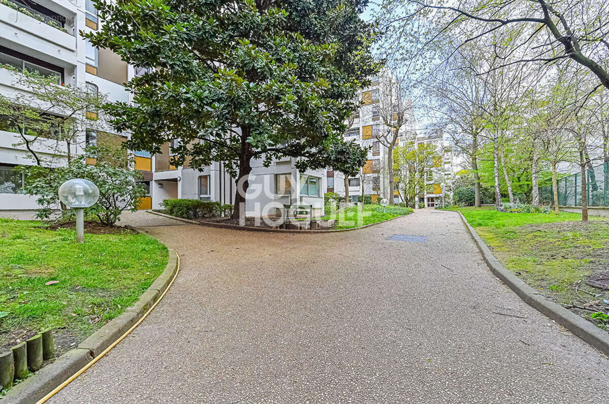 Appartement à PARIS-12E