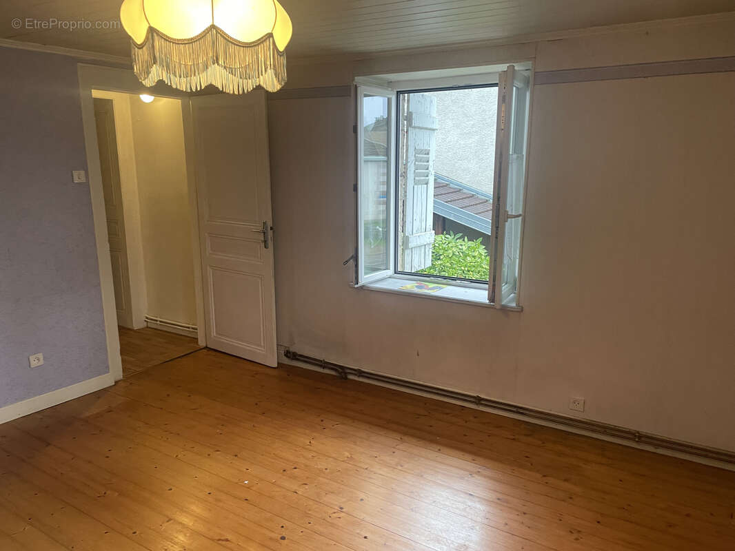 Maison à FROIDETERRE