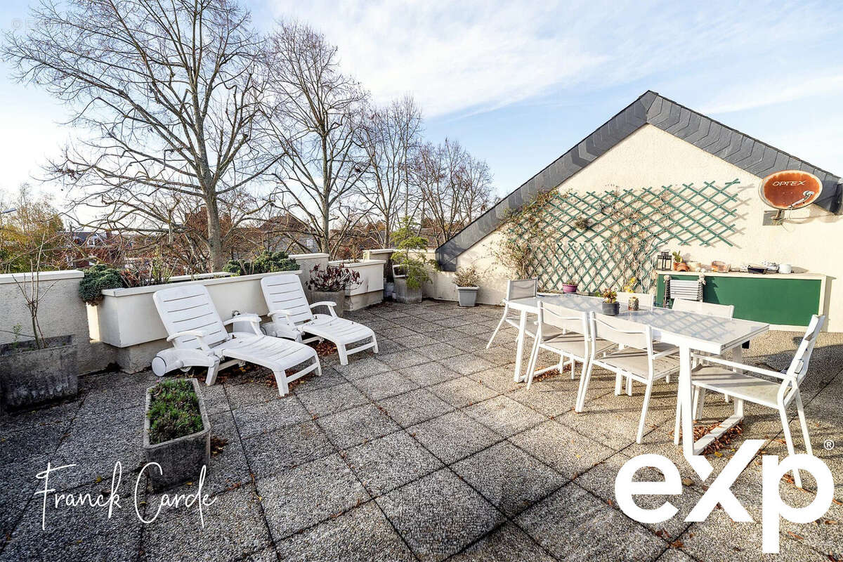 Appartement à MONT-SAINT-AIGNAN