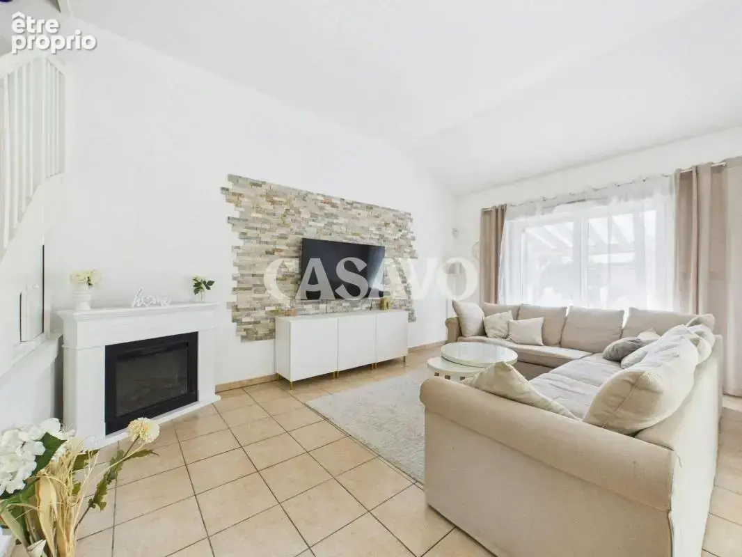 Vente Maison 5 pièces de 89m² - 69200 Vénissieux - photo 2